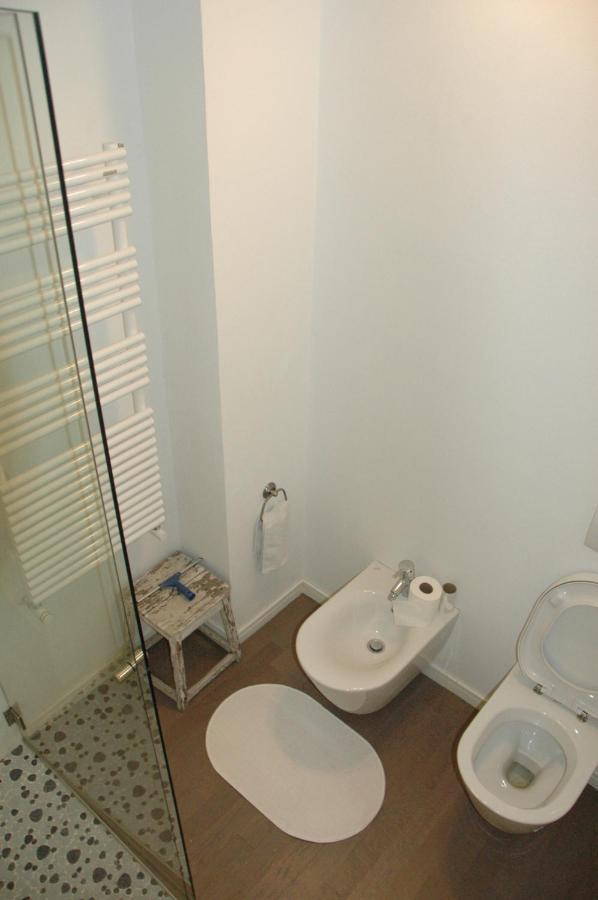 Accogliente Appartamento Tipo Loft Турин Экстерьер фото