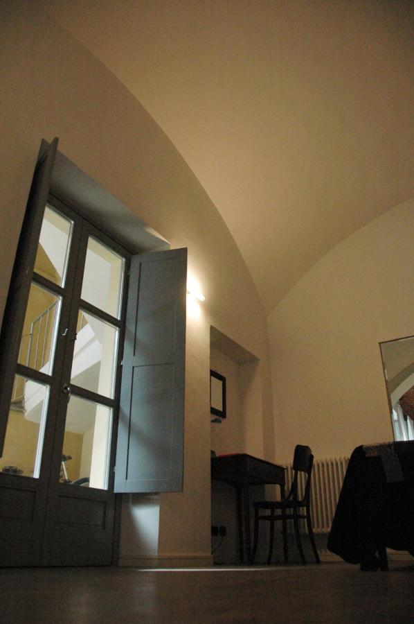 Accogliente Appartamento Tipo Loft Турин Экстерьер фото